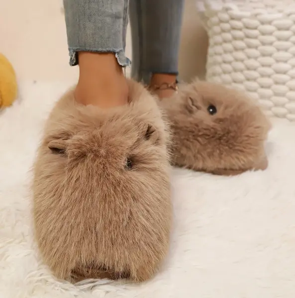 Pantuflas de capibara talla 36-37 