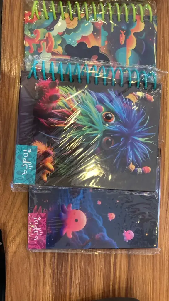 Libreta hojas raya pasta dura 80 hojas con espiral indra ind-0992
